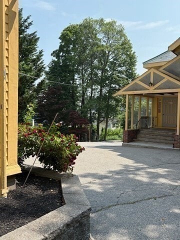 Photo - 664 Washington St