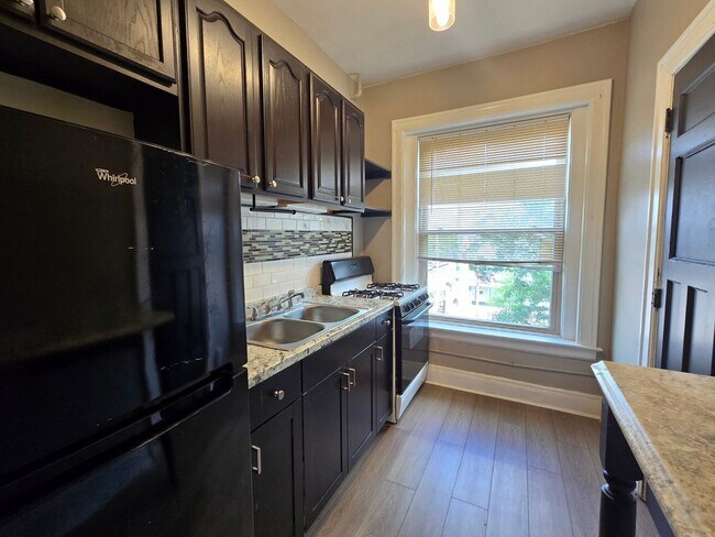 255 N Main St Unit 33