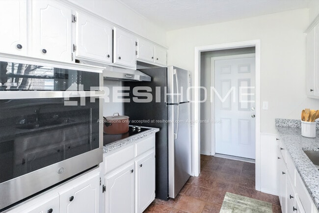 Photo - 1319 Atlanta Cir