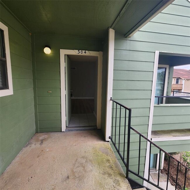 Photo - 14777 Wunderlich Dr Unidad 304 Rental