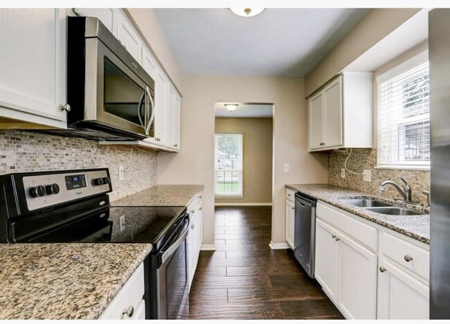 Photo - 13822 Wickersham Ln