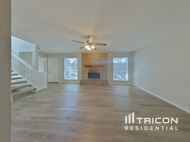 Photo - 616 Via Miramonte