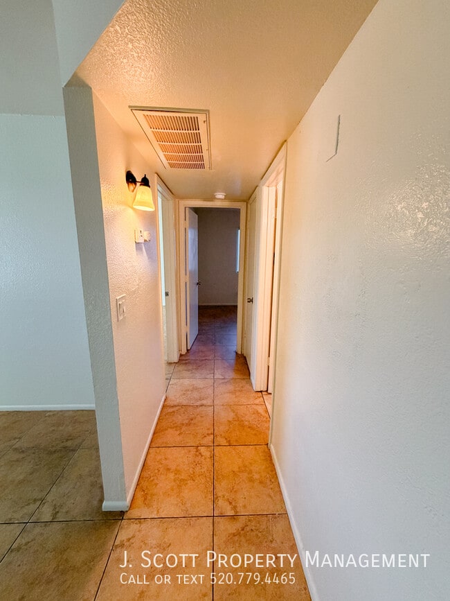 Photo - 525 E Peppertree Ave Unidad 4