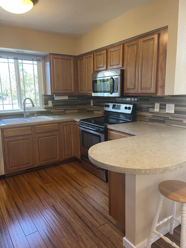 Photo - 2821 Rigden Pkwy