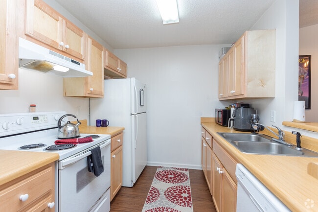 Interior Photo - WESTFIELD DUPLEXES Rental