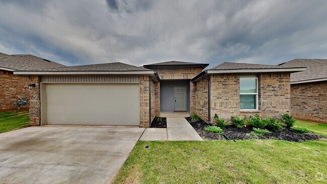 Building Photo - Beautiful LARGE 3 Bedroom 2 Bathroom Home ...
