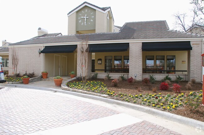 Hidden Ridge Apartments - Hidden Ridge Apartments