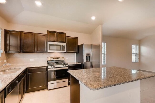 Photo - 121 Andesite Trl