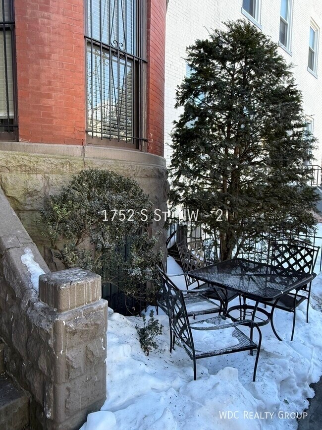 Photo - 1752 S St NW Unidad 2