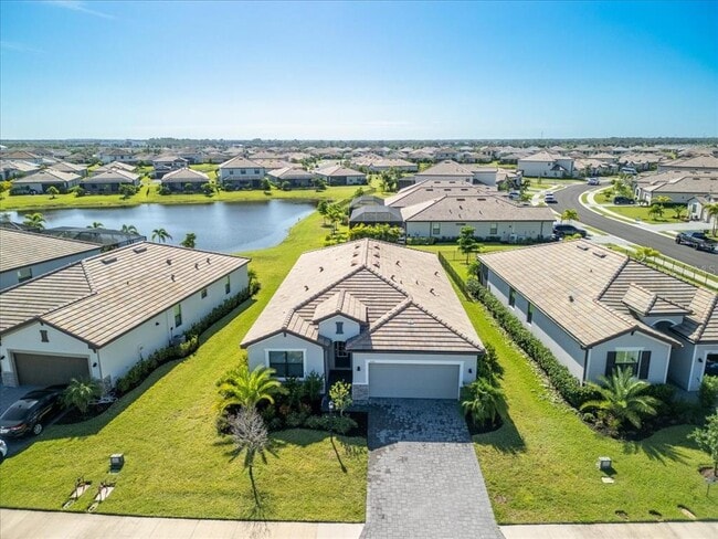 Photo - 5161 Coral Reef Wy