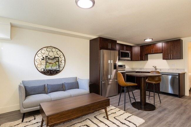 Building Photo - Ballard Gem! Updated Apartment w/ Parking, Bright Interiors & Steps to Dining + Parks Unit 5820