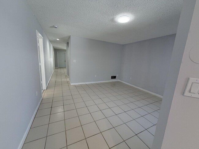 Photo - 182 Sparrow Dr
