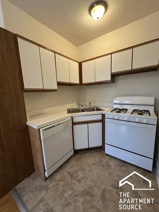 Building Photo - 343 Park Ave Unit 343 Park Avenue