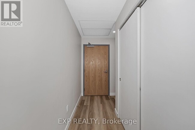 Photo - 211 Armstrong St Unité 303