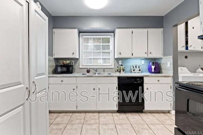 Photo - 1152 Woodbridge Dr