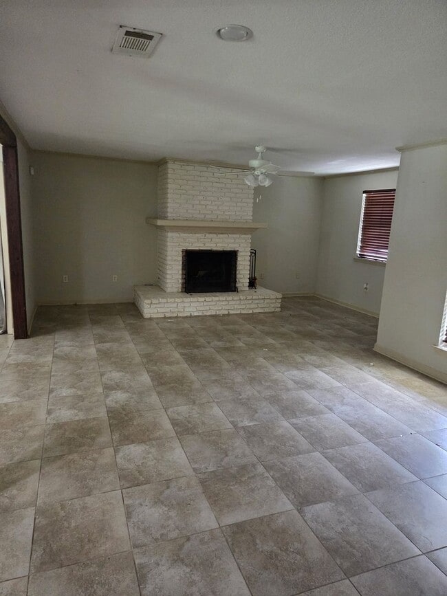 Photo - 1757 Southland Ct