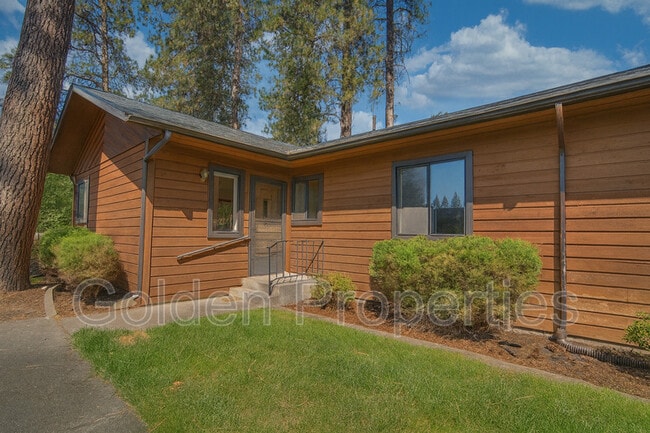 Building Photo - 1130 E Timber Ln Unit 2 Rental