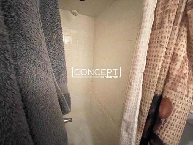 Photo - 58 Anderson St Unit 8CP