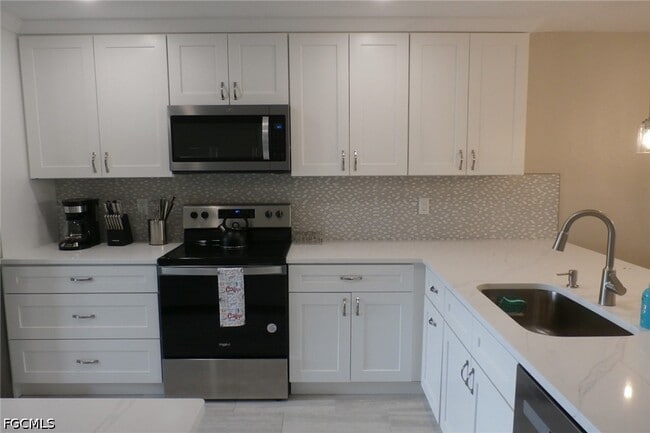 Photo - 12621 Kelly Sands Way Unit 305
