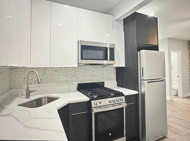 Photo - 1651 W Jonquil Ter Unit 10