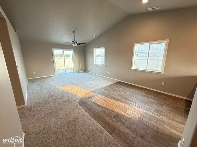 Photo - Charming 3BD/2BA House for Rent in West Valley