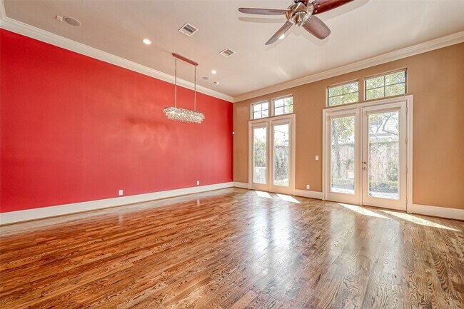 Photo - 5811 Kiam St