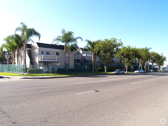 Building Photo - Orangewood Creek Rental