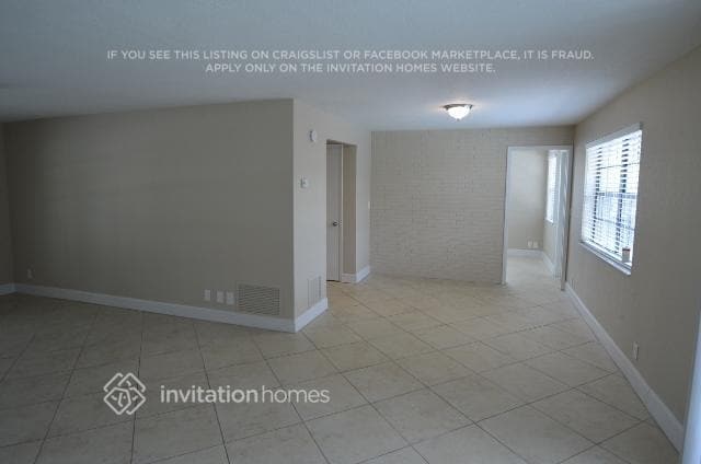 Photo - 2833 NE 35th St