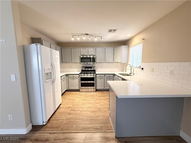 Photo - 2613 Pinerock St