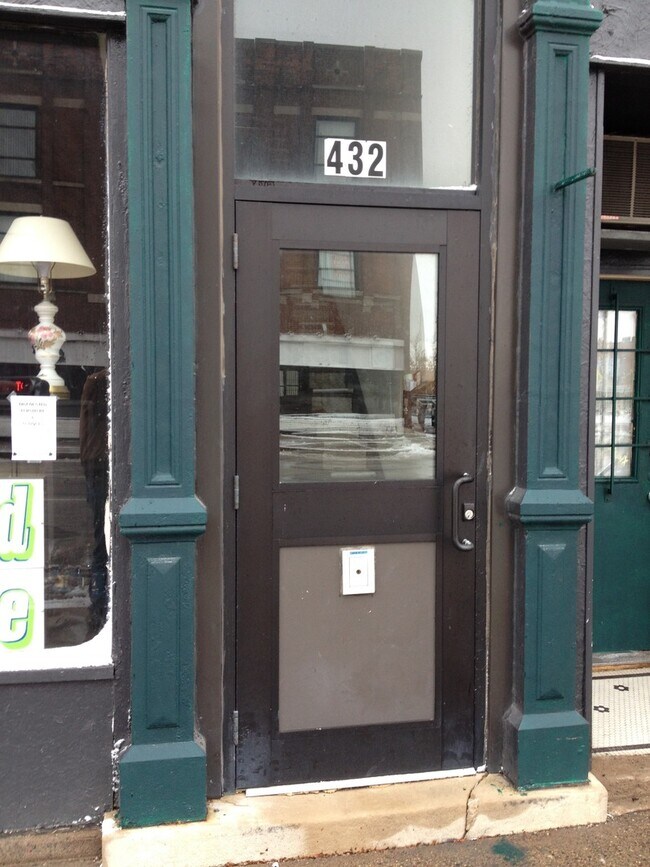 Photo - 1 Br small living room and small kitchen Unit Apt #4