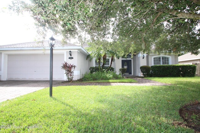 Photo - 2295 Botanica Cir