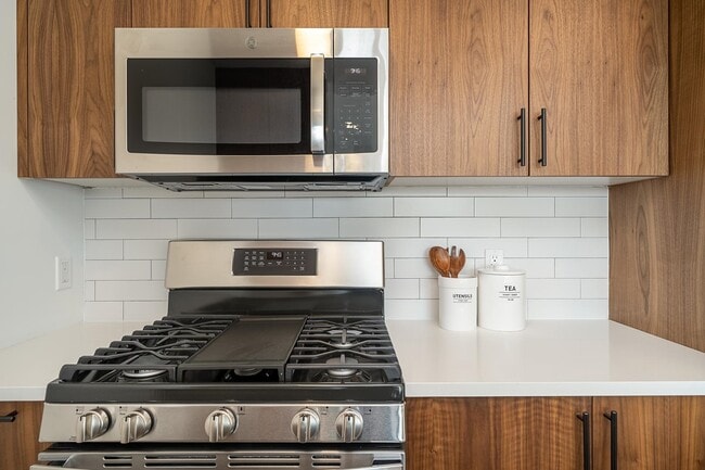 Photo - 1415 Manhattan Ave Unit 606