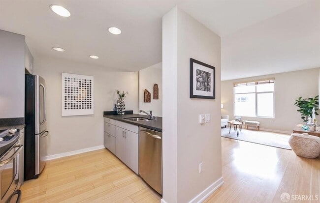 Photo - 451 Kansas St Unit 571