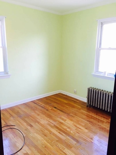 Photo - 69-51 181st St