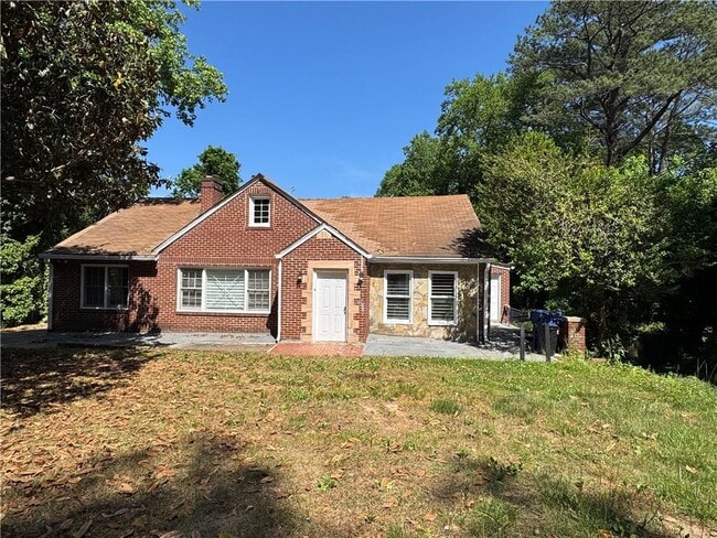 Building Photo - 1580 Childress Dr SW