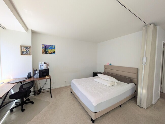 Photo - 211 E Ohio St Unit 712