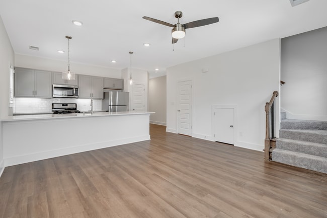 Photo - Split plan with bonus office/hobby room!