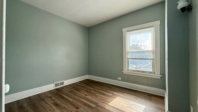 Photo - 771 Amherst St Unit 2