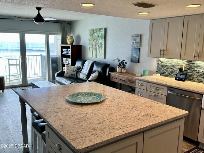Photo - 4849 Saxon Dr Unit A210