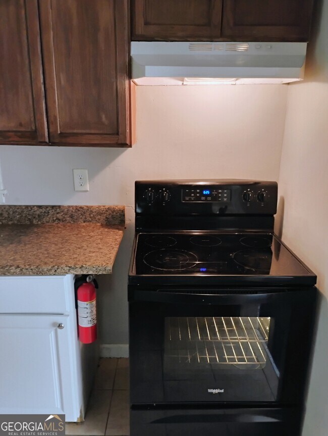 Photo - 853 Haven St SE