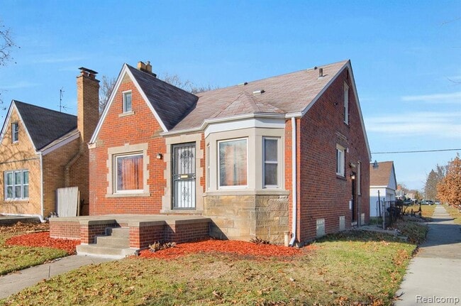 Photo - 8550 Outer Dr W