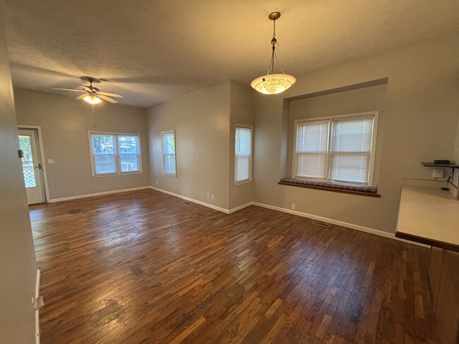 Photo - 1214 E 9th Ave