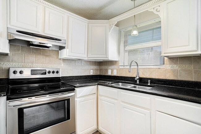 Photo - 2701 3rd Ave N