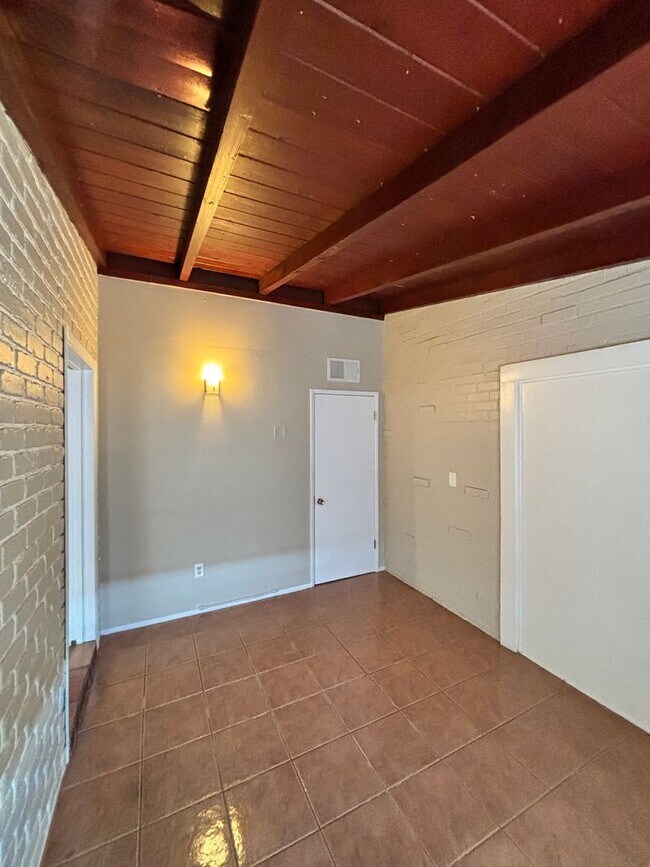 Photo - Available Now! Unit 1