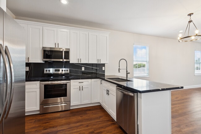 Kitchen - 1324 Harrison Ave Unit 1324 Harrison Ave