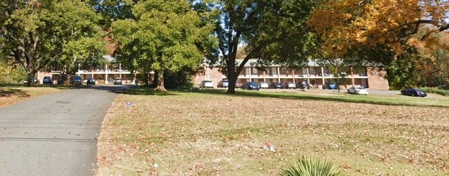 Photo - 5225 Shattalon Dr Unidad 1