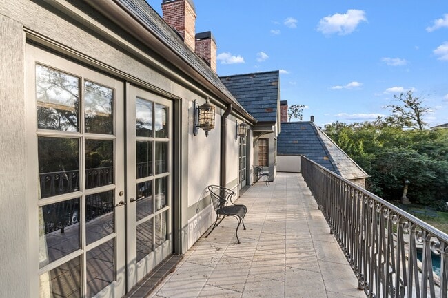 Photo - 3325 Inwood Dr