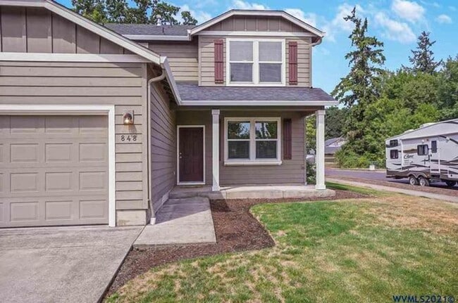 Photo - 848 NE Millstream Pl