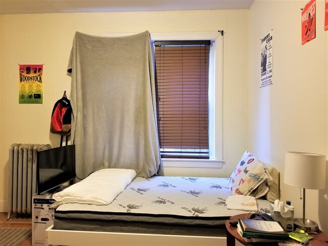 Photo - Boston University 3bed / 1bath available for September 2026