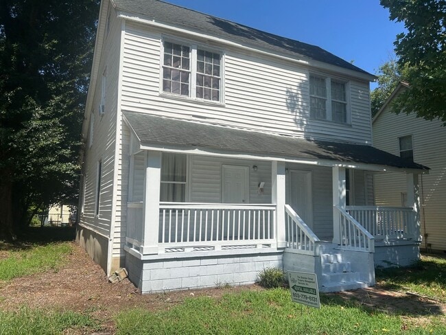 Building Photo - 110 Huger St Rental